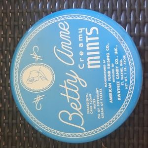 Vintage Betty Anne Creamy Mints Metal Tin